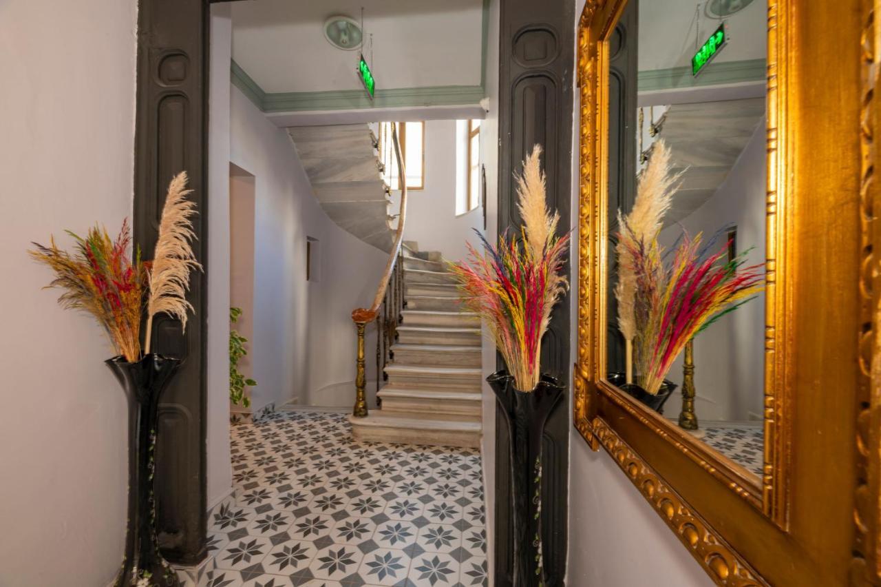 O'Pera Okanli Suites Istanbul Bagian luar foto