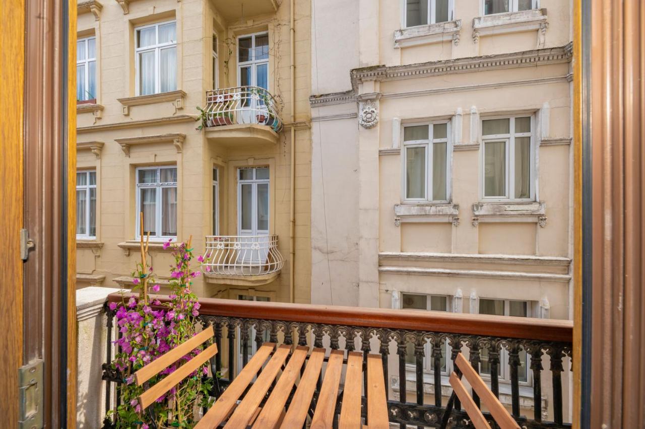 O'Pera Okanli Suites Istanbul Bagian luar foto